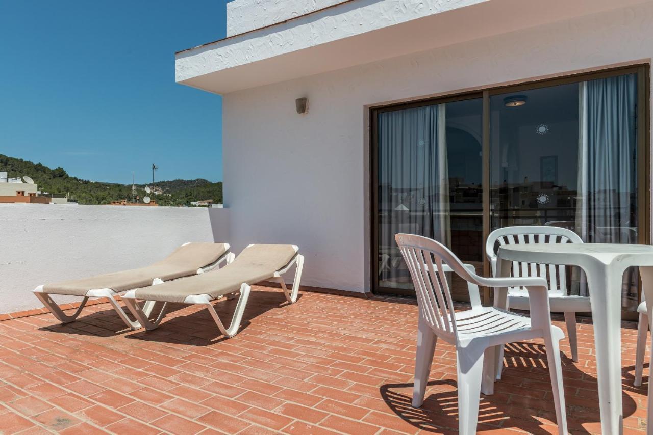 Apartamentos Orosol 2 By Typic Hotels San Antonio  Rum bild