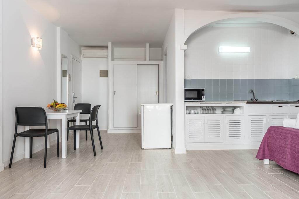 Apartamentos Orosol 2 By Typic Hotels San Antonio  Exteriör bild