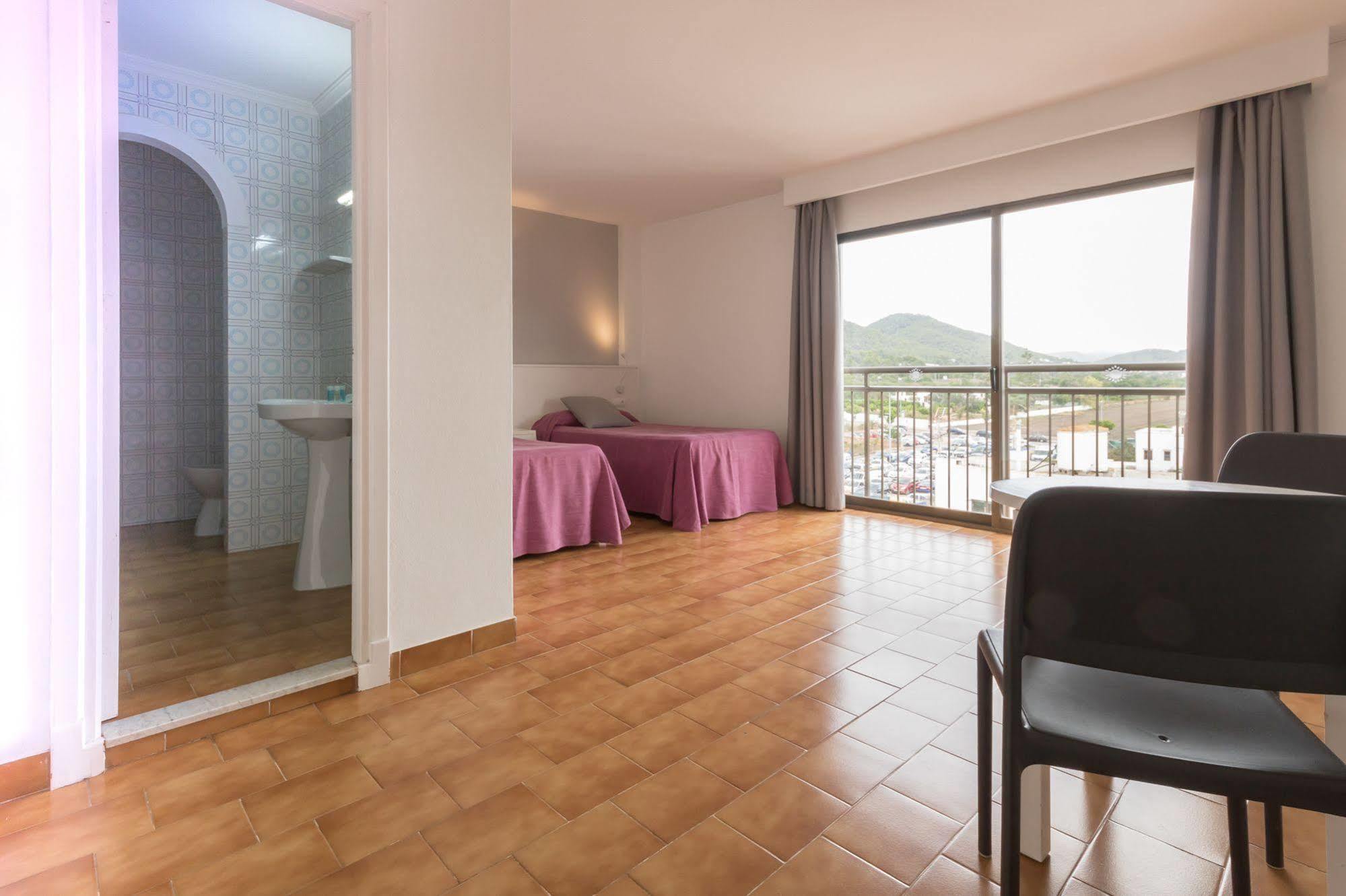 Apartamentos Orosol 2 By Typic Hotels San Antonio  Exteriör bild