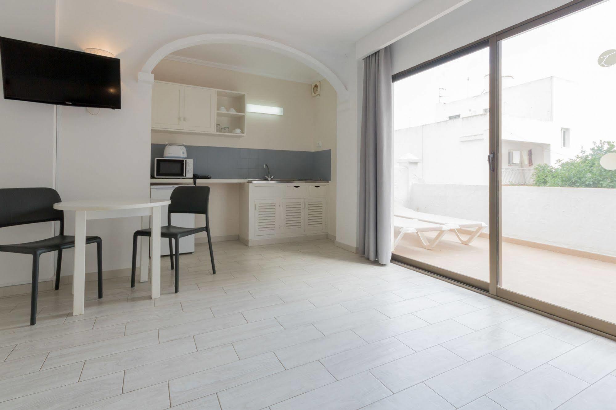 Apartamentos Orosol 2 By Typic Hotels San Antonio  Exteriör bild
