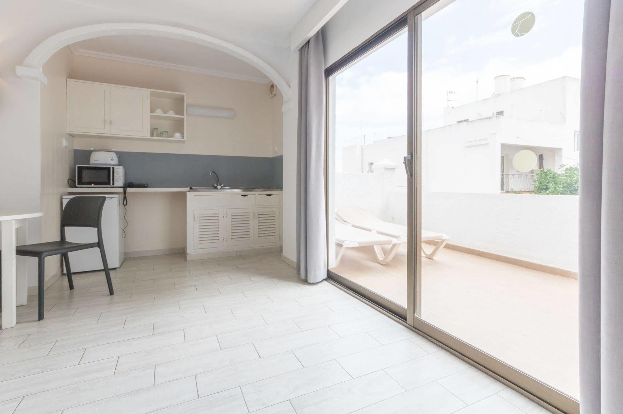 Apartamentos Orosol 2 By Typic Hotels San Antonio  Exteriör bild